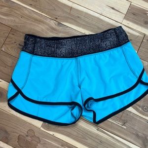 Lululemon Speed Shorts Size 4 Teal